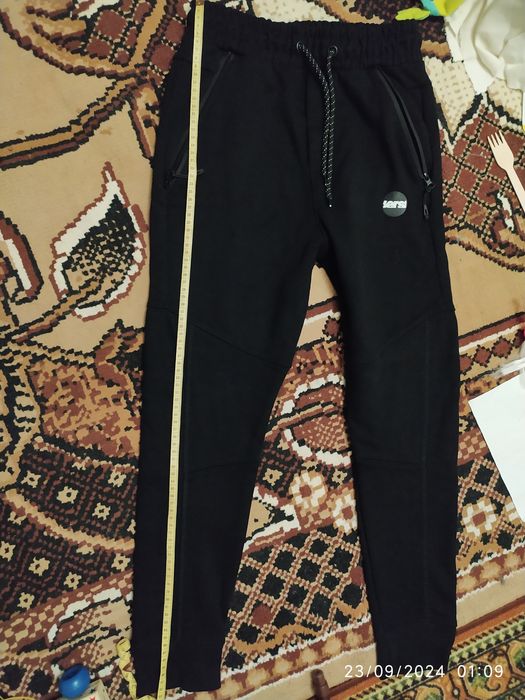 Pantaloni sport Bershka