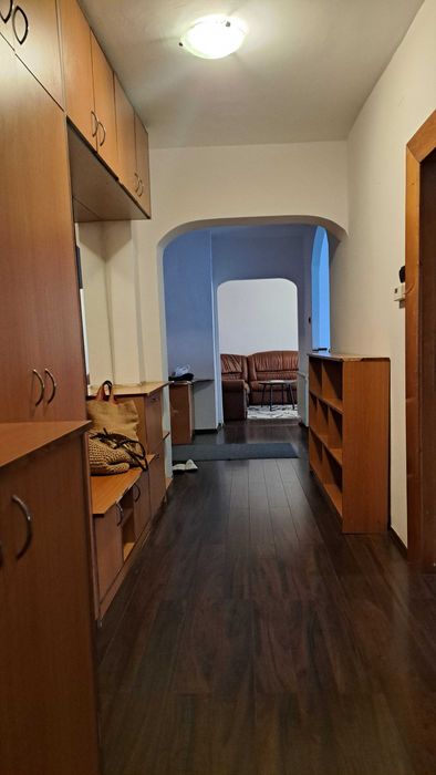 Inchireire apartament 3 camere decomandate in zona Eminescu pentru elevi