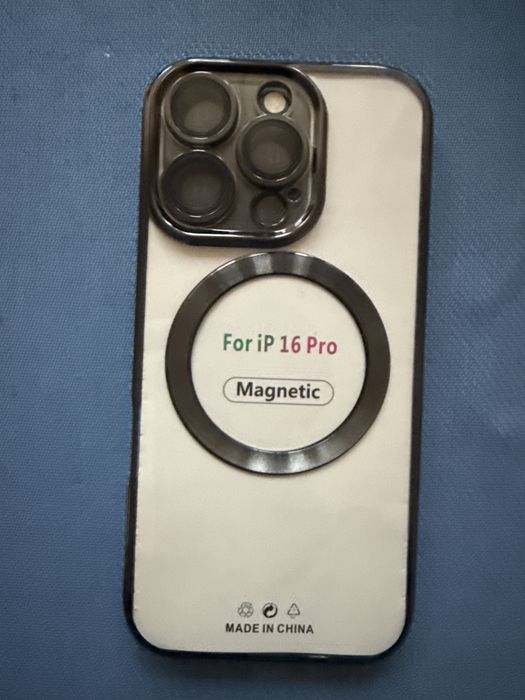 Huse iPhone 16 pro, diferite modele