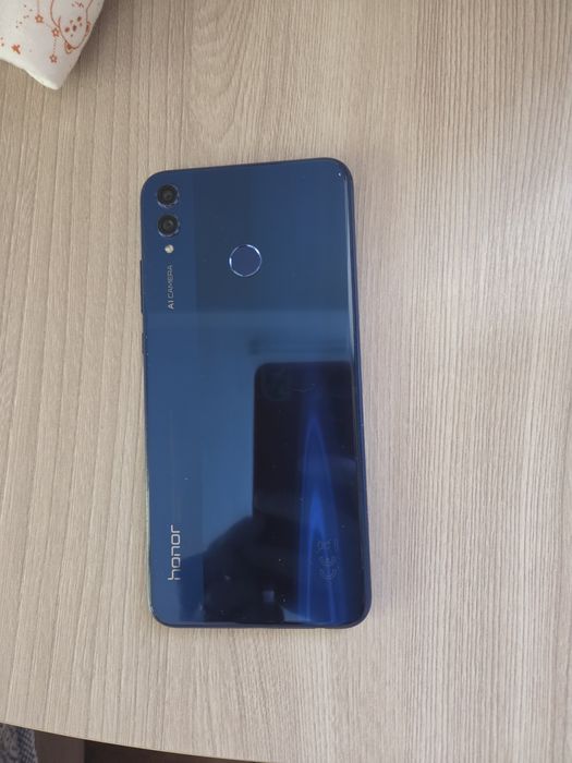 Продам телефон HONOR 8X