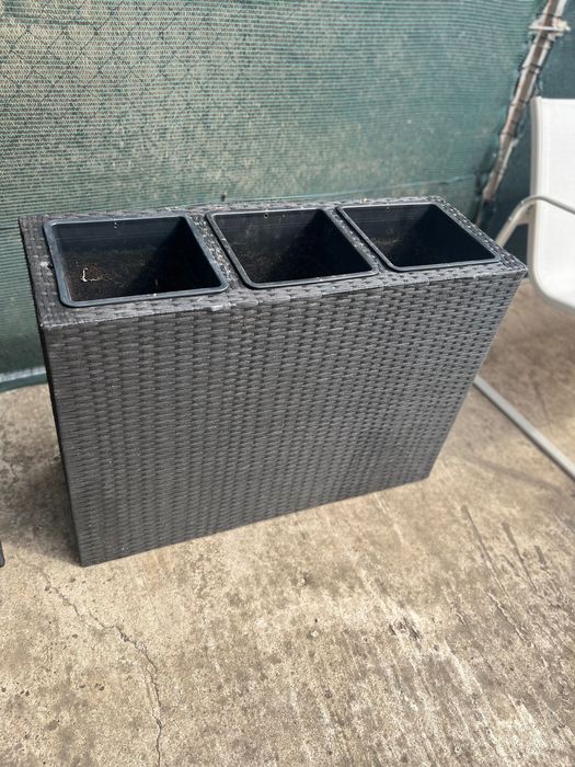 Градински мебели