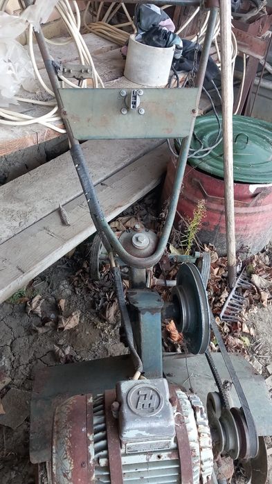 Фреза работеща с трифазен ток