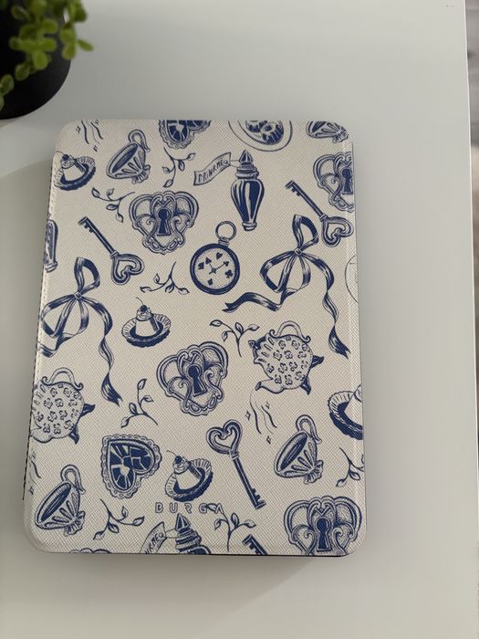 Husă BURGA pentru Kindle Paperwhite 12 (2024) – stare impecabilă