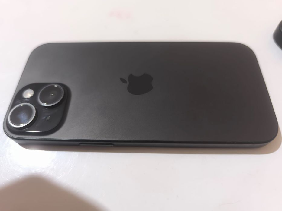 Продаю или обмен iPhone 15 128гб