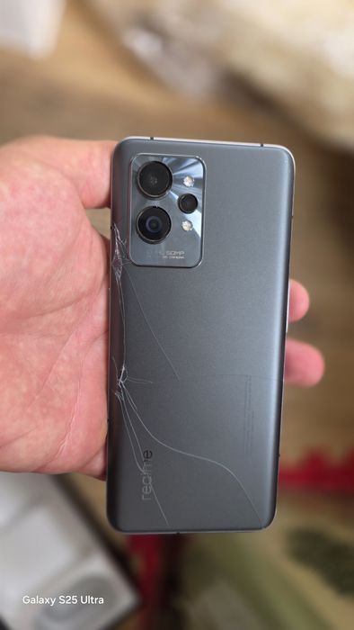 Продавам телефон Realme gt 2pro 12gb