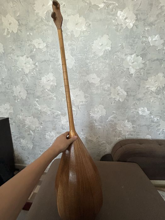 Домбра хорошый.