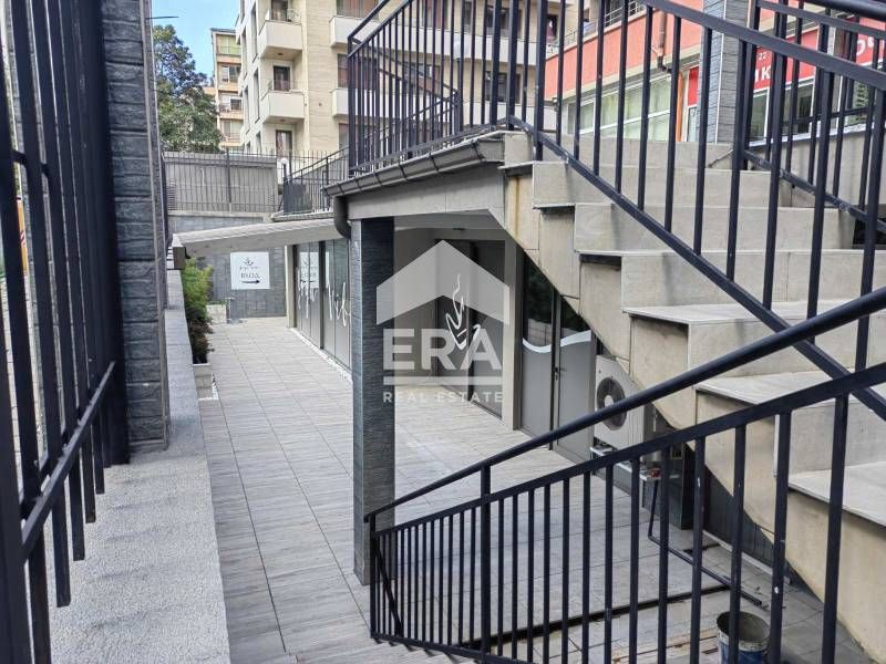 Продава се Магазин в София, Изгрев - 44 кв.м за 2591 €/кв.м - Снимка #4