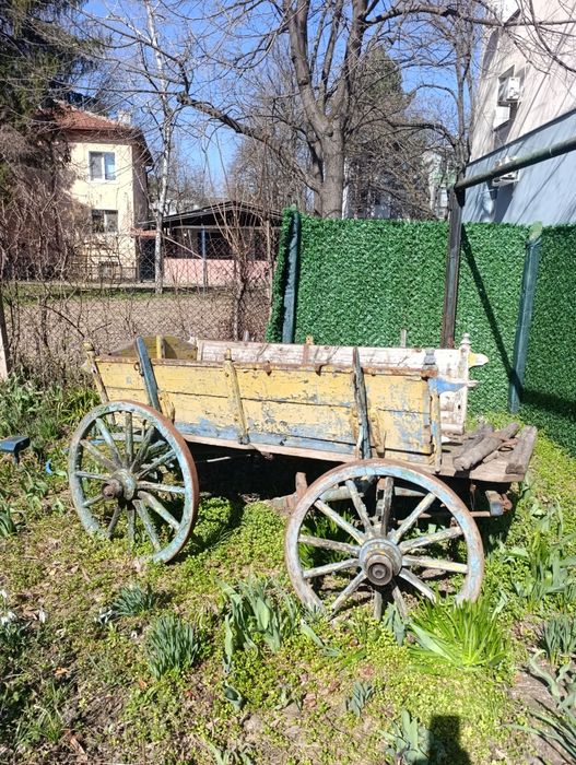 Продавам магарешка каруца