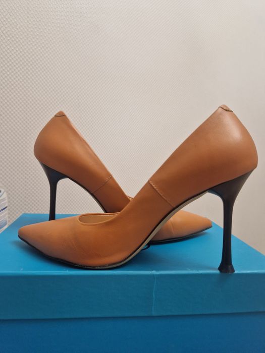 Продам туфли Baver