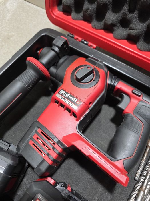 Vând rotopercutor einhell