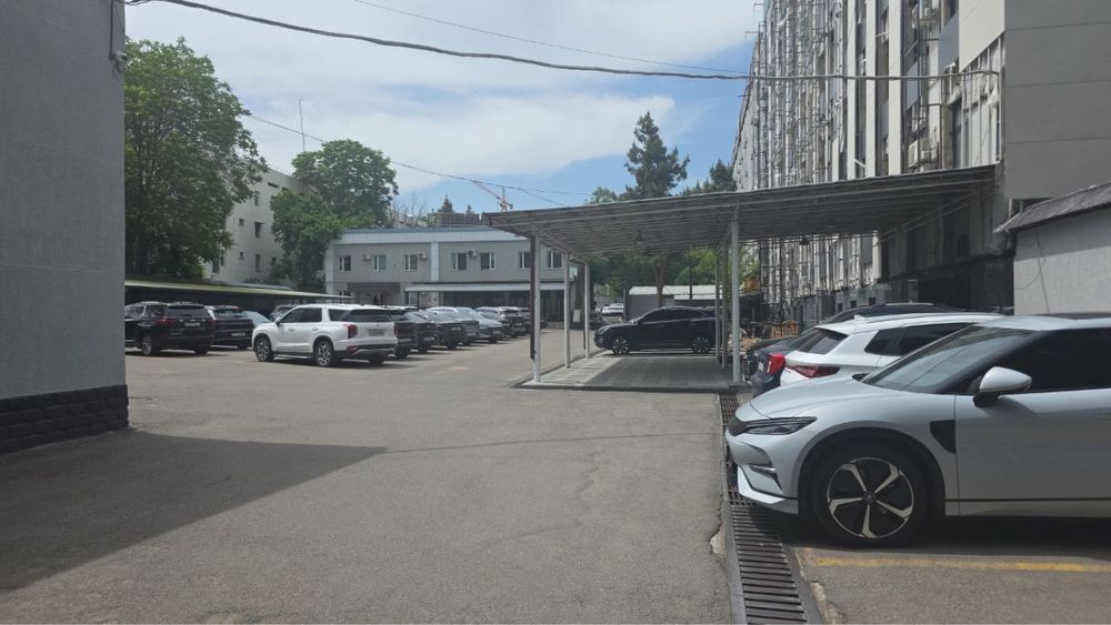 Сдается помещения в отдельно стоящем здания на Максим Горького SH83