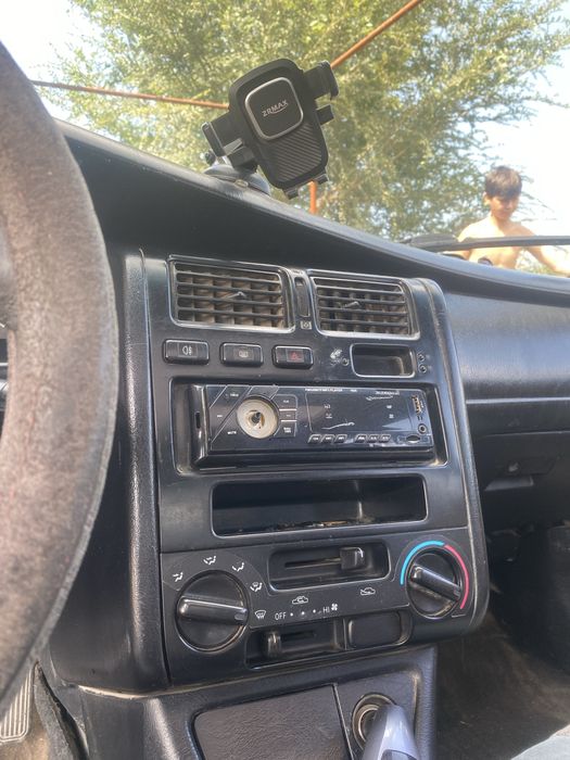 Toyota Carina E