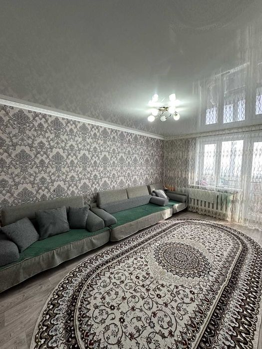 продам 2-х ком. квартиру в районе Набережной