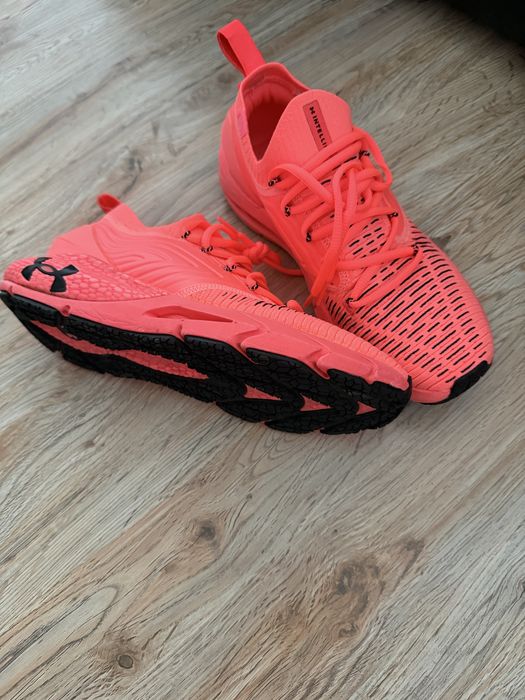 Спортни обувки Under Armour