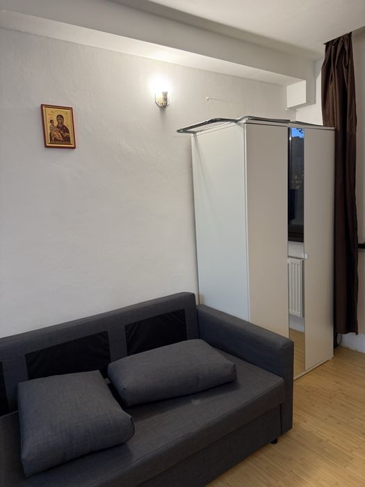 Persoana fizica Inchiriez camera de camin bloc Tineret Dacia