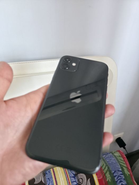 Iphone 11 128 акбар 72