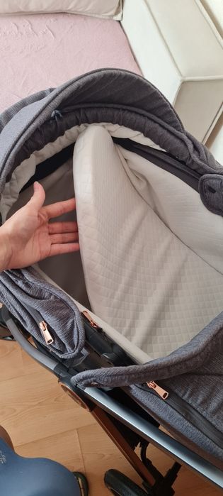 Продам коляску 2в1 почти новая