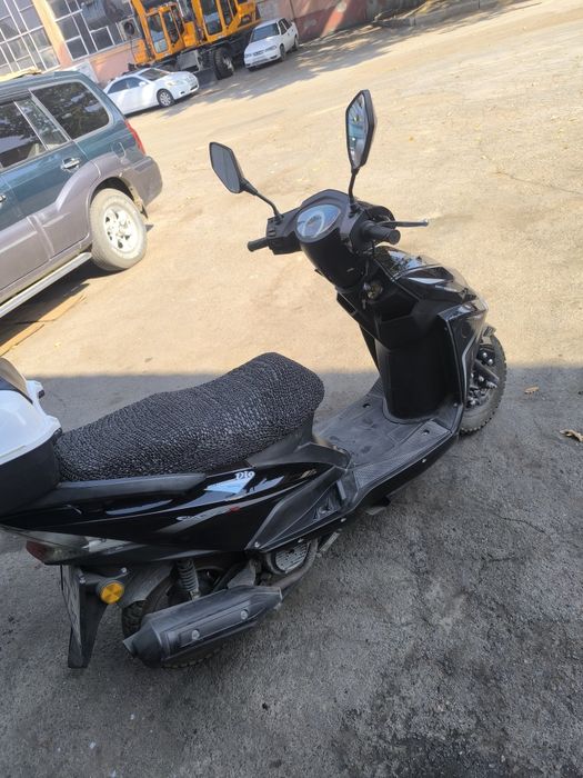 Продам скутер Honda