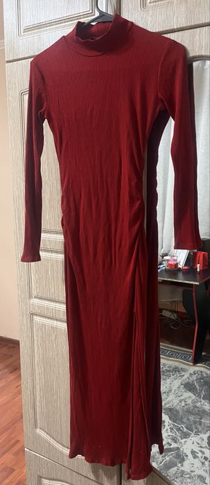 Продам платья и топ