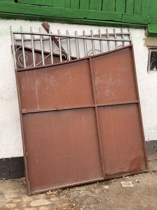 Продам ворота в хорошем состоянии