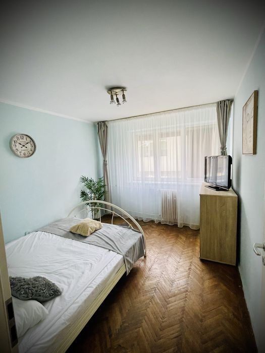 Inchiriez apartament zona petre ispirescu
