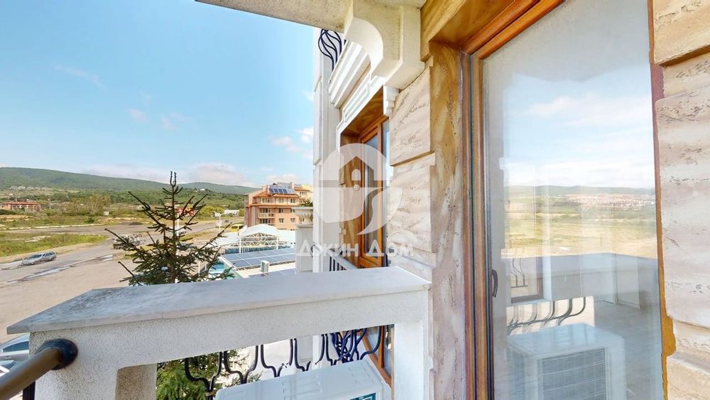 Продава се Тристаен апартамент в к.к. Слънчев бряг - 57 кв.м за 1402 €/кв.м - Снимка #12