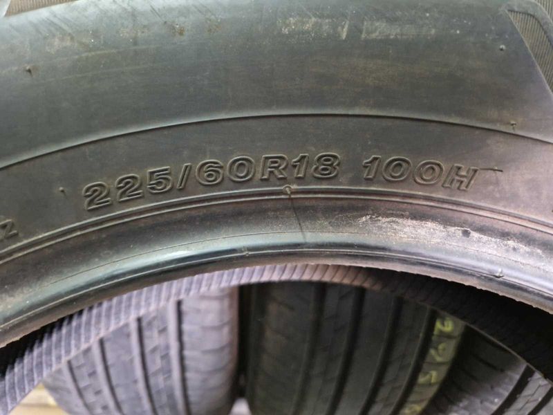 4 Bridgestone R18 225/60
летни гуми
DOT4819