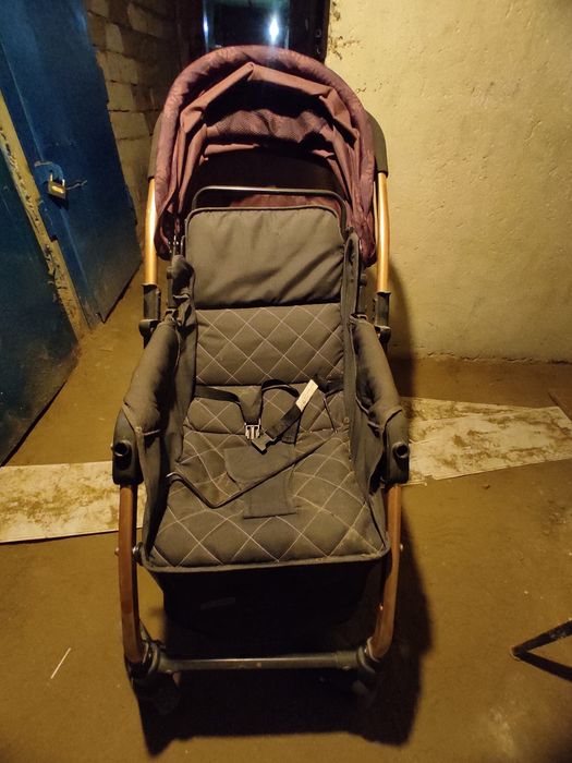 Продам детскую каляску