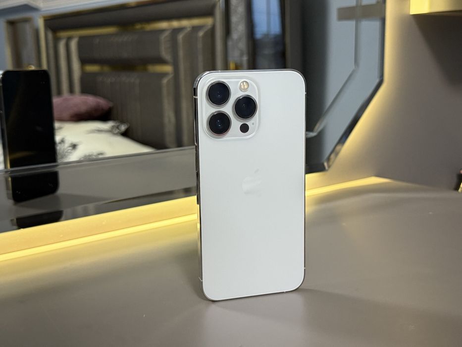 • Vand IPhone 13 Pro Silver [ 128Gb ]