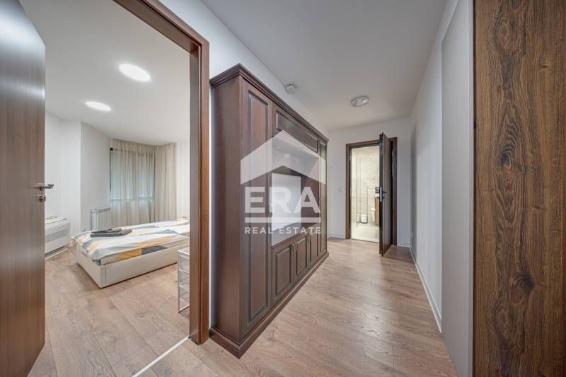 Модерно обзаведен тристаен апартамент под наем в кв. Лозенец