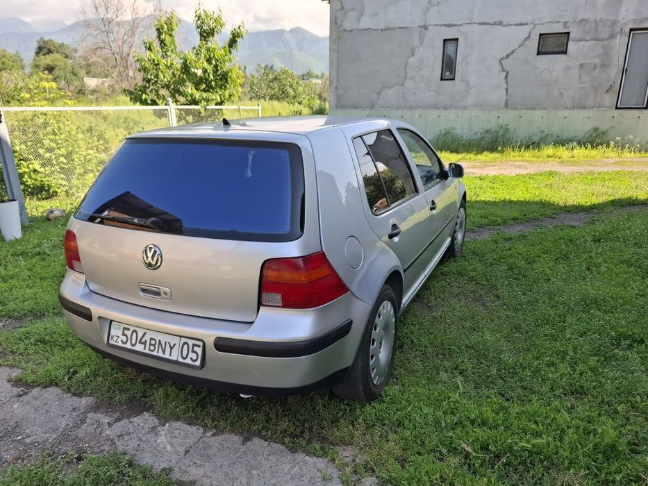 Продам Volkswagen Golf 4