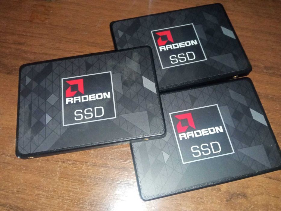 SSD накопитель 256 Gb AMD, 2.5 диск, SATA 3.0, 550 МБ/сек