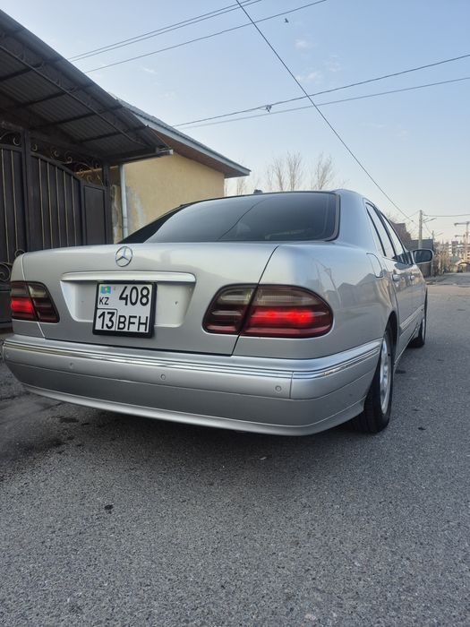 Мерседес w210  е280