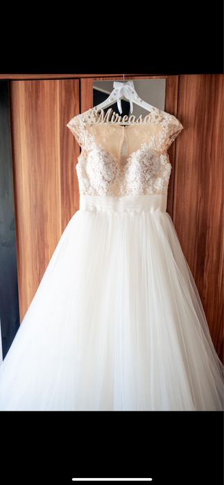 Rochie de mireasă A-line