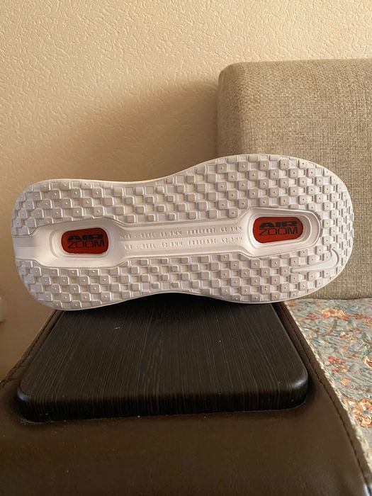 NIKE Vomero premium US 44