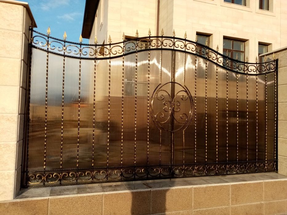 Заборы металлические