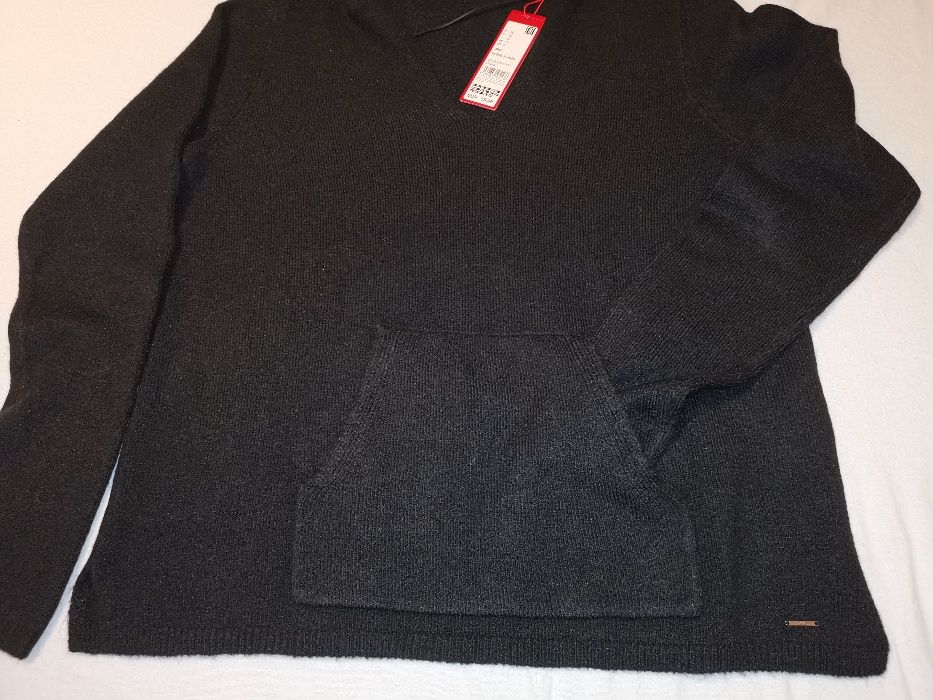 Vand bluza cu gluga si buzunare S Oliver