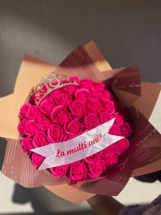 Buchete și aranjamente florale - IAȘI