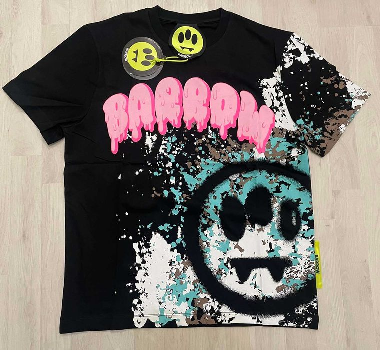 Нови мъжки тениски на BARROW в черно и бяло