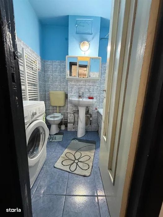 Dambovita - Etaj 2 - Decomandat - 3 Camere - Centrala Proprie