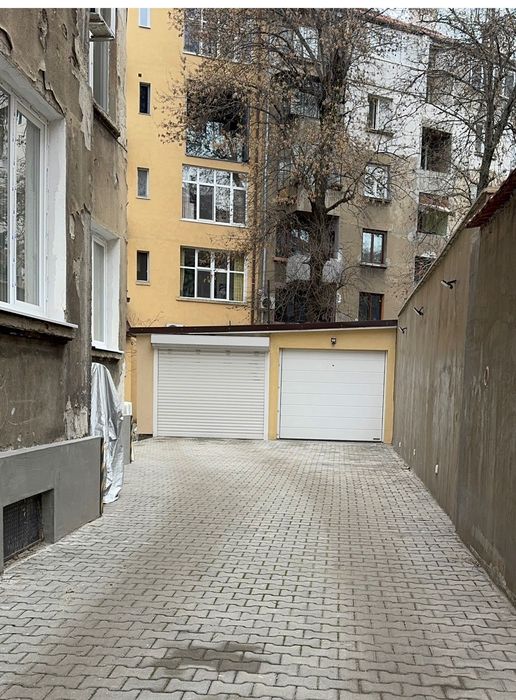 Продава се Гараж / Паркомясто в София, Център - 38 кв.м за 6 €/кв.м - Снимка #3