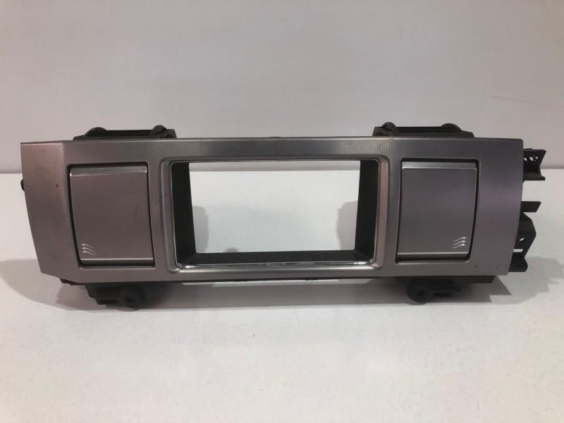 Grila ventilatie bord centrala Jaguar XF X250 8x23-19k617-bh