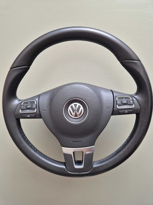 VW мултифункционален кожен волан – Golf 5/6, Passat B6/B7, CC, Caddy, Touran