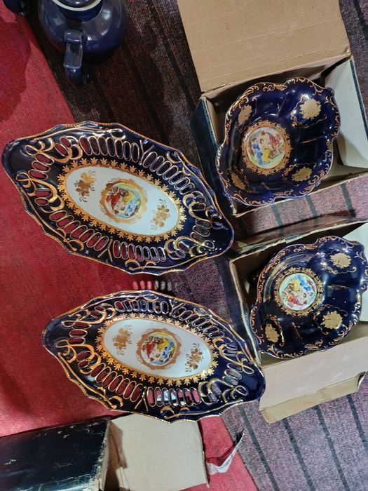 Chinni idishlar srochna sotiladi