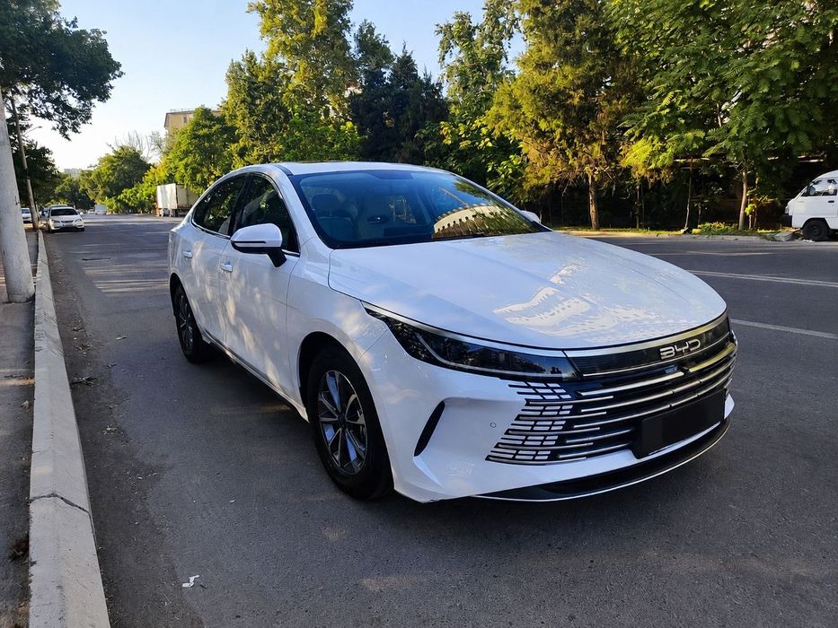 BYD Chazor DM-i sotiladi. 2024 yil. 21.500 у.е.