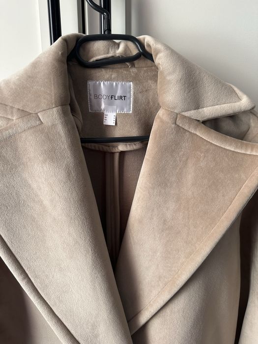 Bonprix бежаво палто