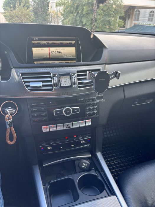 Mercedes E-class, 2013, facelift, cu toate optiunile de siguranta