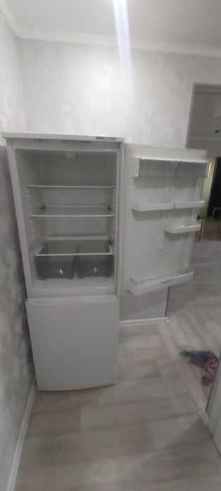 Продам холодильник 20тысч