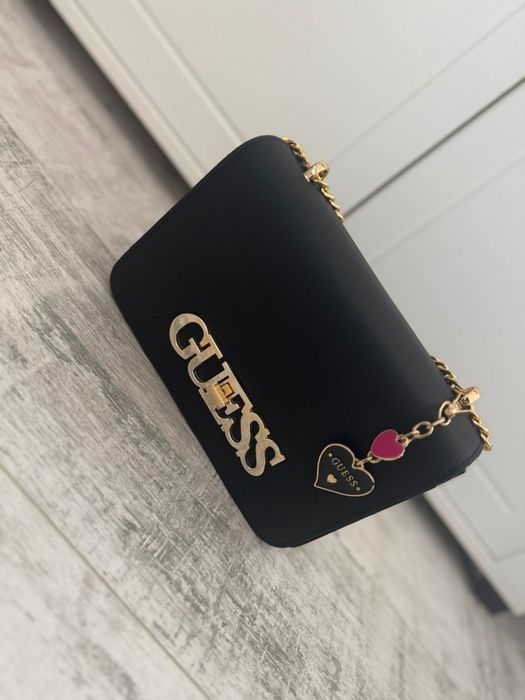 Geanta Guess / Prada