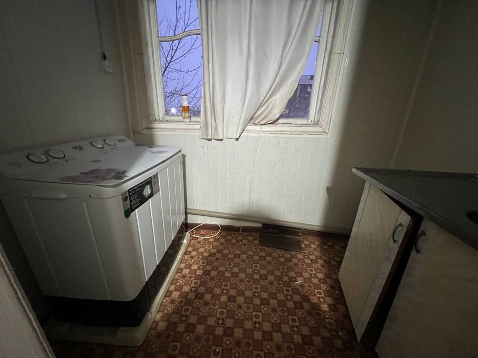 Сдается 2x комнатная квартира
С обстановкой 
В горде Алмалыке